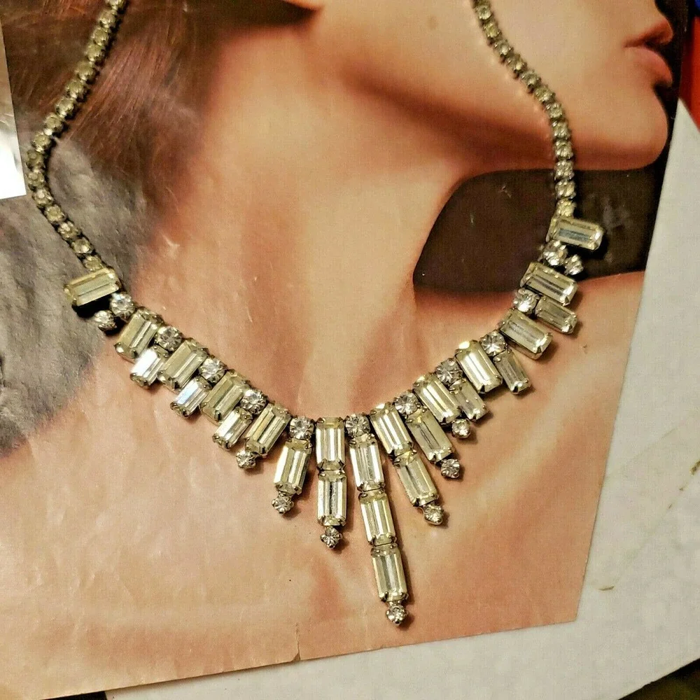 Glamorous Vintage Chunky Rhinestone Baguette Choker Necklace - Picture 4 of 8